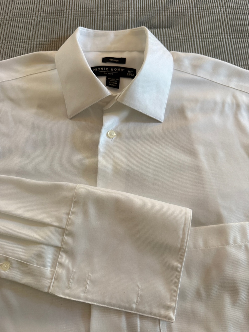 Pronto Uomo Non-Iron White Dress Shirt – 16½ / 32-33 – 100% Cotton